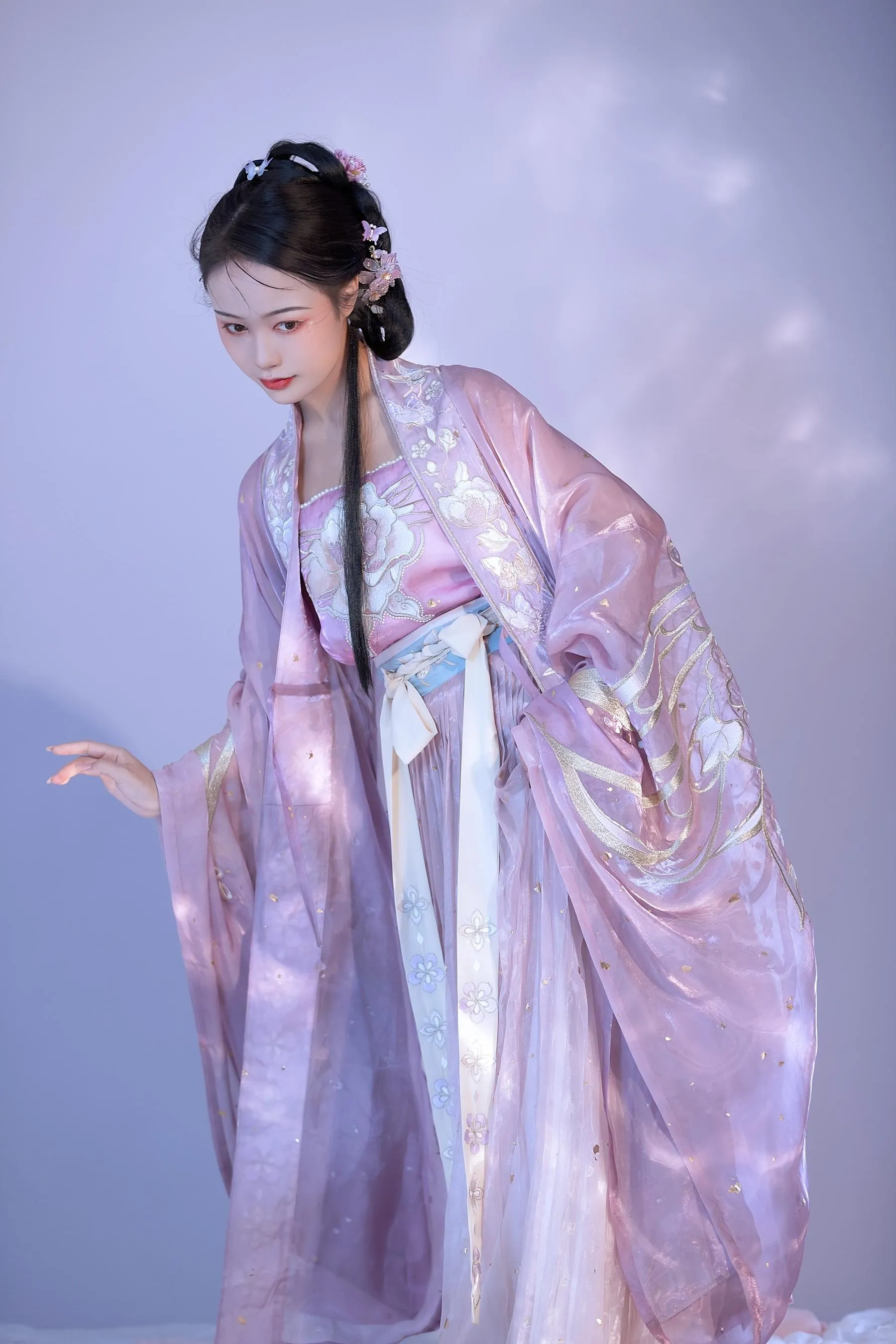 [YITUYU艺图语]2022.08.12 镜花水月 梨一依 [24P]插图